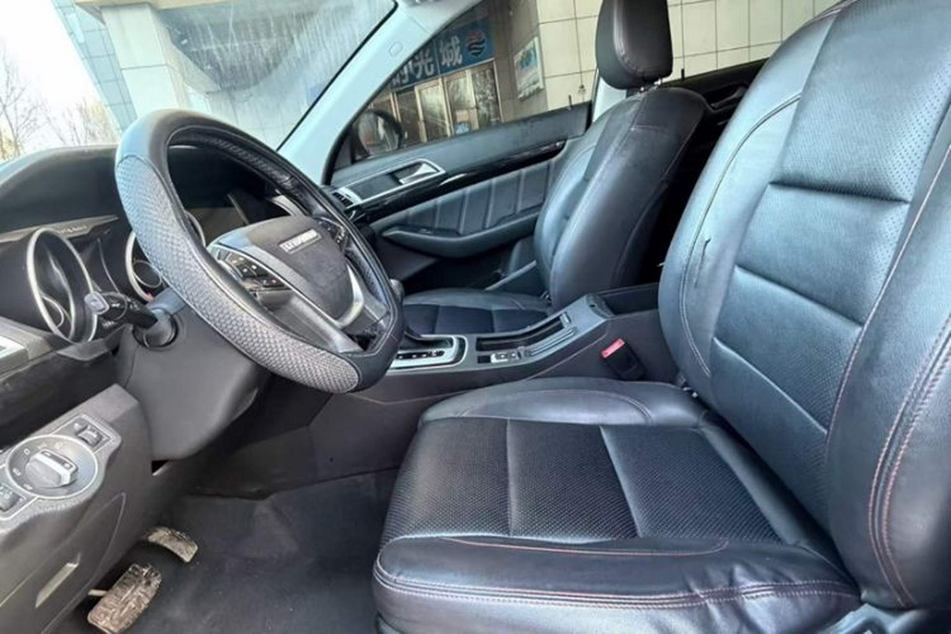 Used Leopaard CS10 2017 2.0T Automatic Urban Version Interior 2