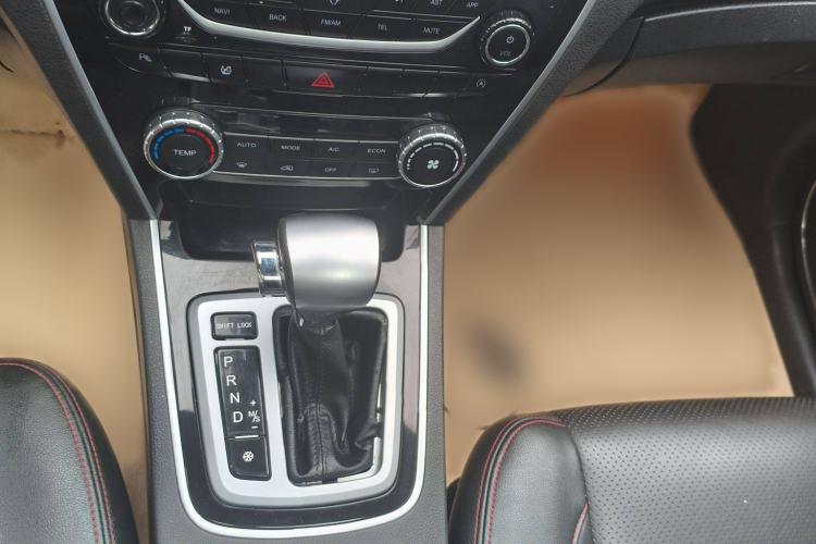 Used Leopaard CS10 2017 1.5T CVT Luxury Model Interior 3