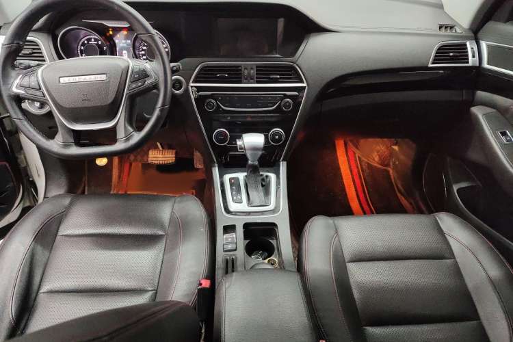 Used Leopaard CS10 2017 2.0T Automatic Urban Version Interior 3