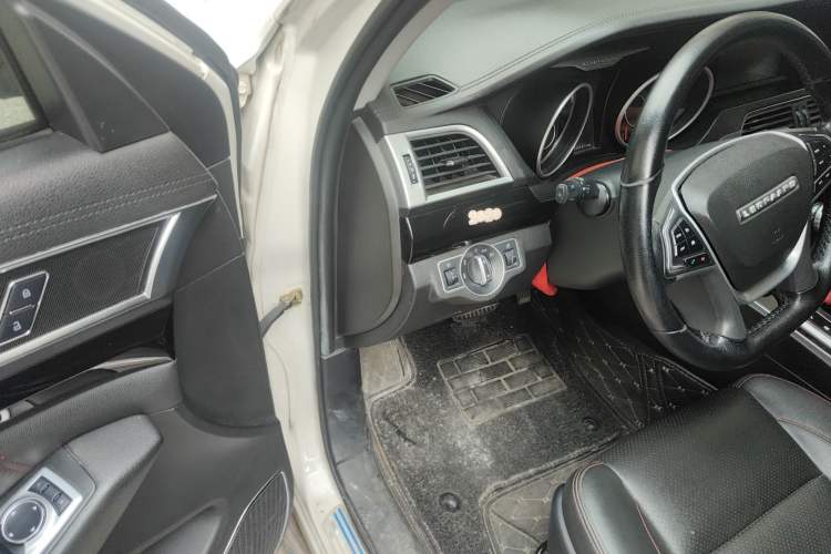 Used Leopaard CS10 2017 2.0T Automatic Urban Version Interior 3