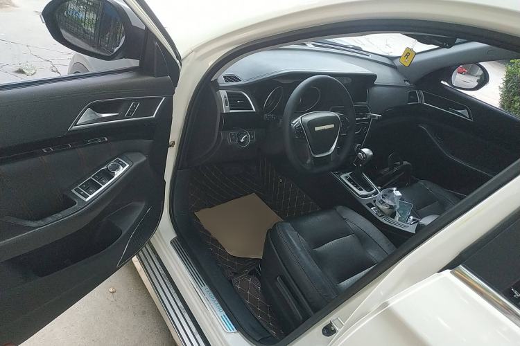 Used Leopaard CS10 2017 2.0T Automatic Luxury Model Interior 3