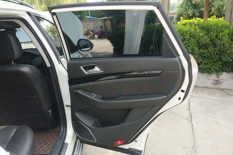 Used Leopaard CS10 2017 2.0T Automatic Luxury Model Interior 6