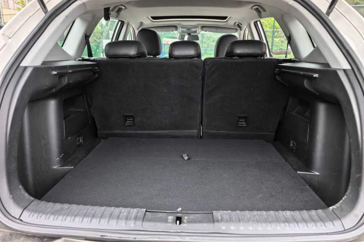 Used Leopaard CS10 2017 2.0T Automatic Urban Version Interior 7