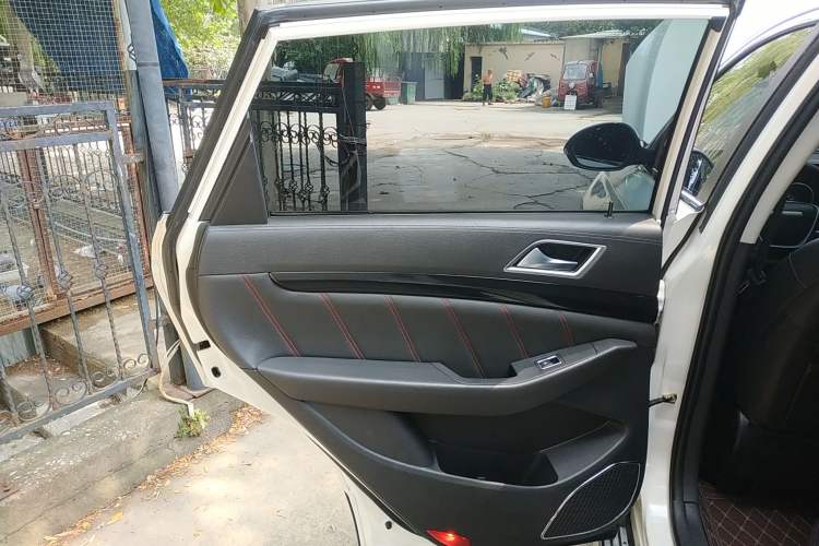 Used Leopaard CS10 2017 2.0T Automatic Luxury Model Interior 8