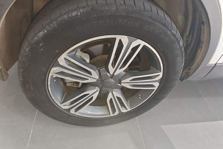 Used Leopaard CS10 2017 1.5T CVT Luxury Model Left Front Wheel Hub