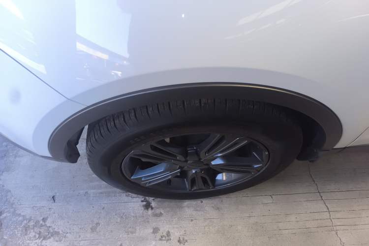 Used Leopaard CS10 2017 2.0T Automatic Urban Version Left Front Wheel Hub