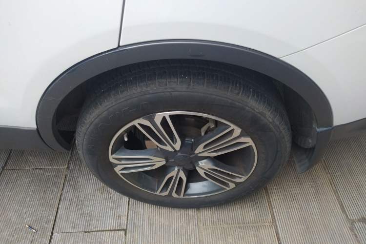 Used Leopaard CS10 2017 2.0T Automatic Luxury Model Left Rear Wheel Hub