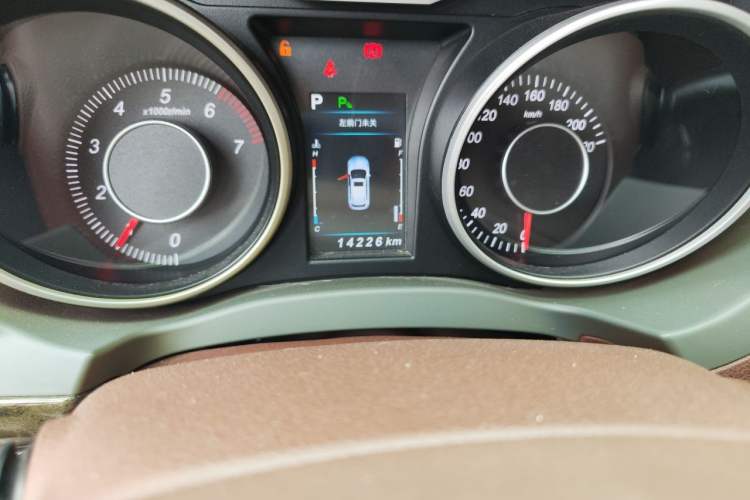 Used Leopaard CS10 2017 1.5T CVT Luxury Model Odometer Close Up