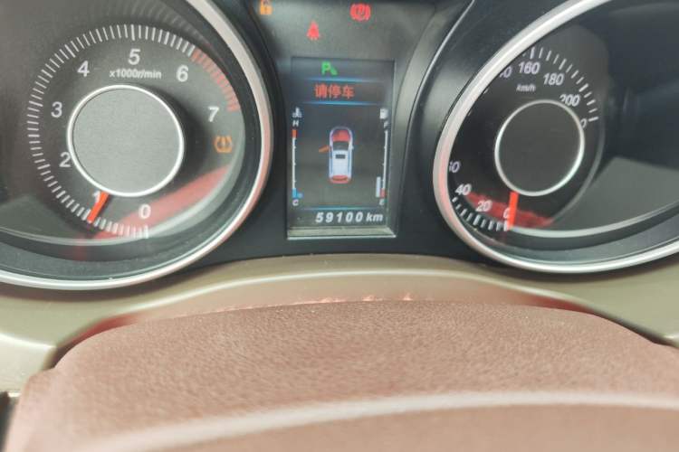 Used Leopaard CS10 2017 1.5T Manual Prestige Model Odometer Close Up