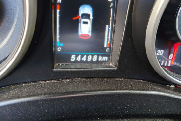 Used Leopaard CS10 2017 1.5T CVT Luxury Model Odometer Close Up