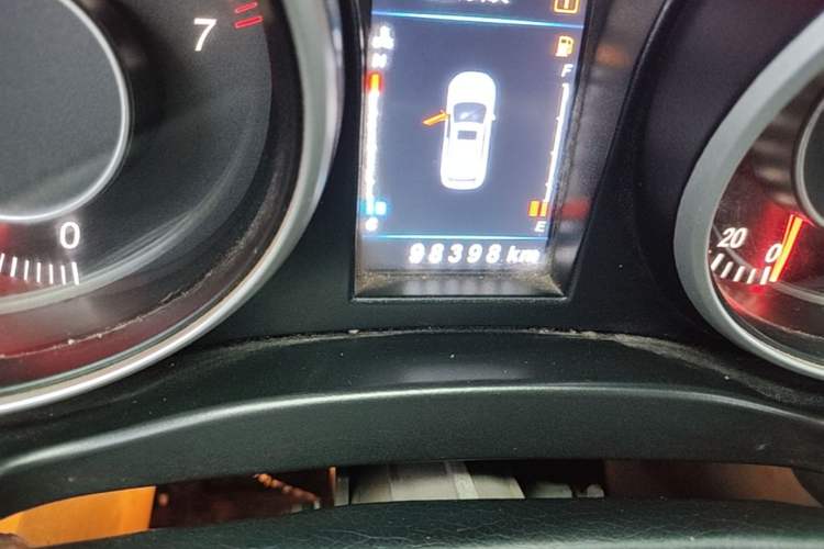 Used Leopaard CS10 2017 2.0T Automatic Urban Version Odometer Close Up