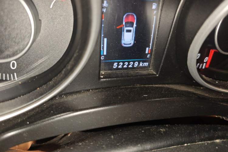 Used Leopaard CS10 2017 1.5T CVT Luxury Model Odometer Close Up