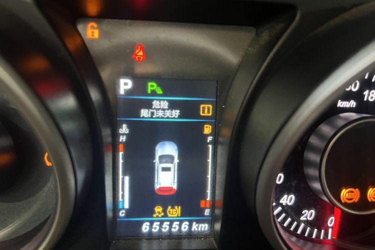 Used Leopaard CS10 2017 2.0T Automatic Luxury Model Odometer Close Up