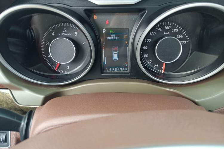 Used Leopaard CS10 2017 1.5T CVT Luxury Model Odometer Close Up
