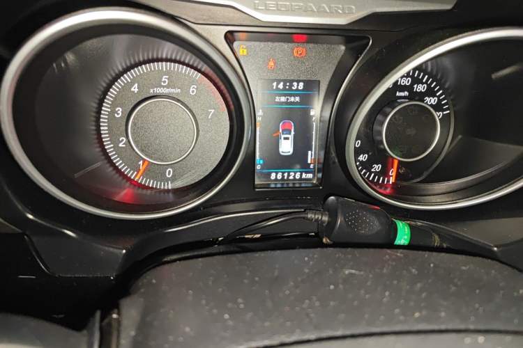 Used Leopaard CS10 2017 2.0T Manual Fashion Edition Odometer Close Up