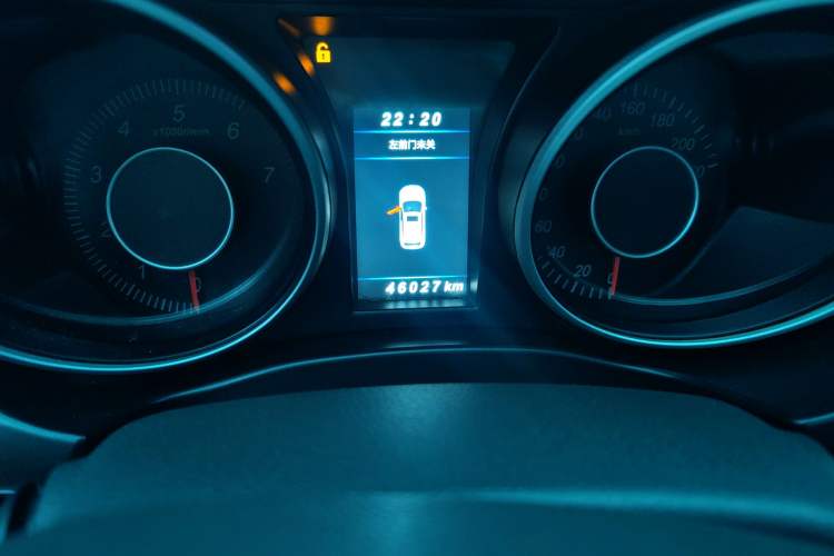 Used Leopaard CS10 2017 2.0T Automatic Urban Version Odometer Close Up