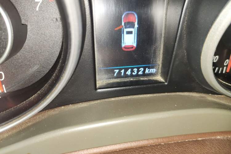 Used Leopaard CS10 2017 2.0T Automatic Luxury Model Odometer Close Up