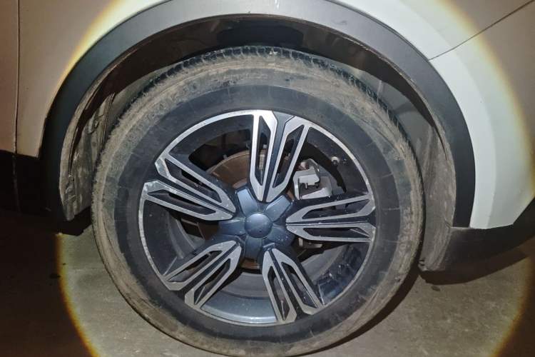 Used Leopaard CS10 2017 1.5T CVT Luxury Model Right Front Wheel Hub