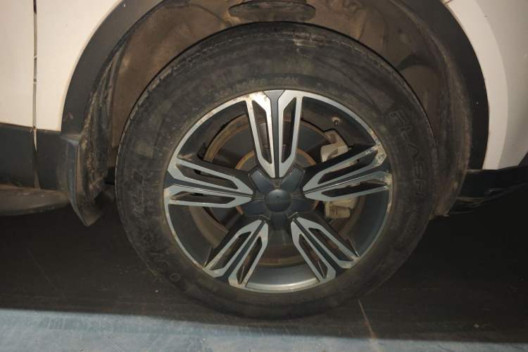 Used Leopaard CS10 2017 1.5T CVT Luxury Model Right Front Wheel Hub