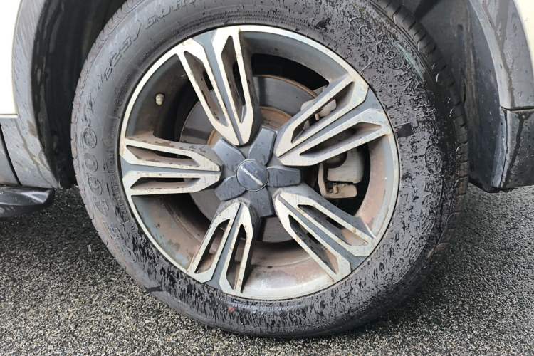 Used Leopaard CS10 2017 1.5T CVT Luxury Model Right Front Wheel Hub