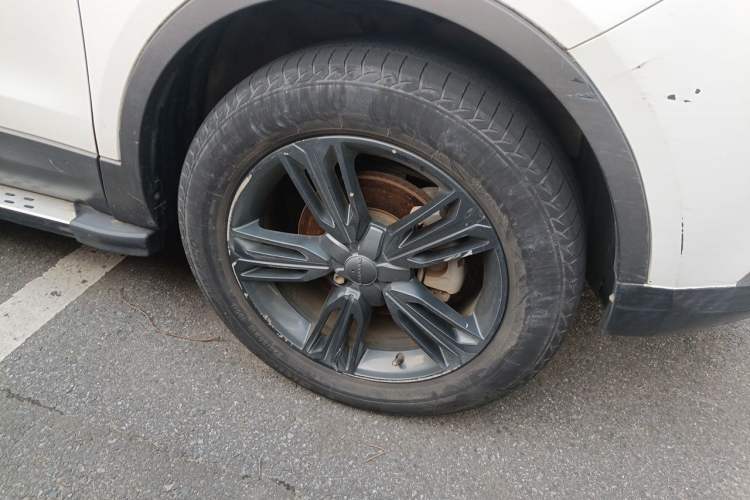 Used Leopaard CS10 2017 1.5T CVT Elite Model Right Front Wheel Hub
