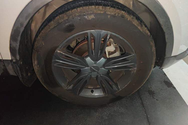 Used Leopaard CS10 2017 2.0T Manual Fashion Edition Right Front Wheel Hub
