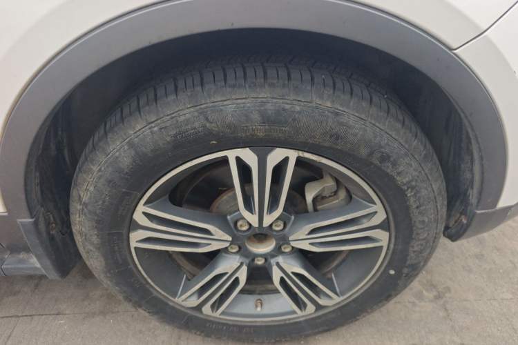 Used Leopaard CS10 2017 2.0T Automatic Luxury Model Right Front Wheel Hub