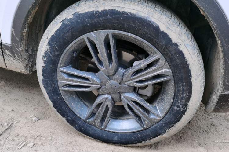Used Leopaard CS10 2017 2.0T Automatic Urban Version Right Front Wheel Hub