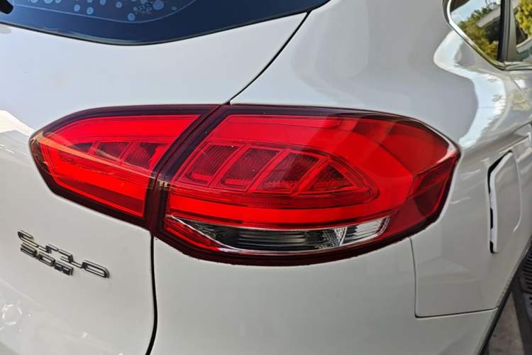 Used Leopaard CS10 2017 2.0T Automatic Luxury Model Right Rear Taillight