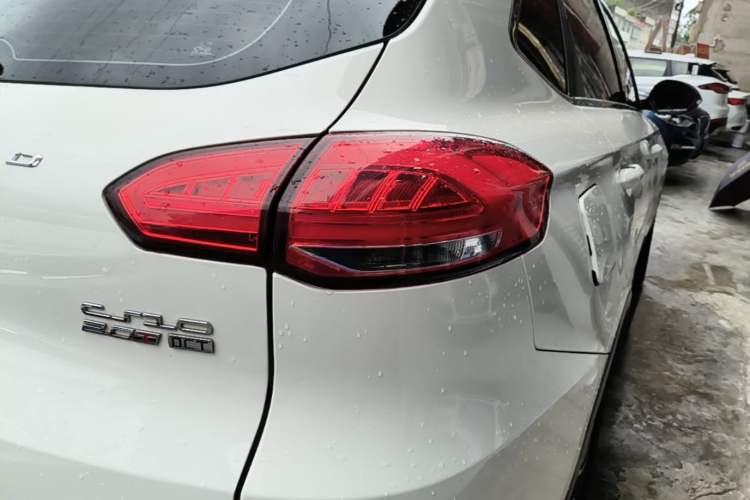 Used Leopaard CS10 2017 2.0T Automatic Luxury Model Right Rear Taillight