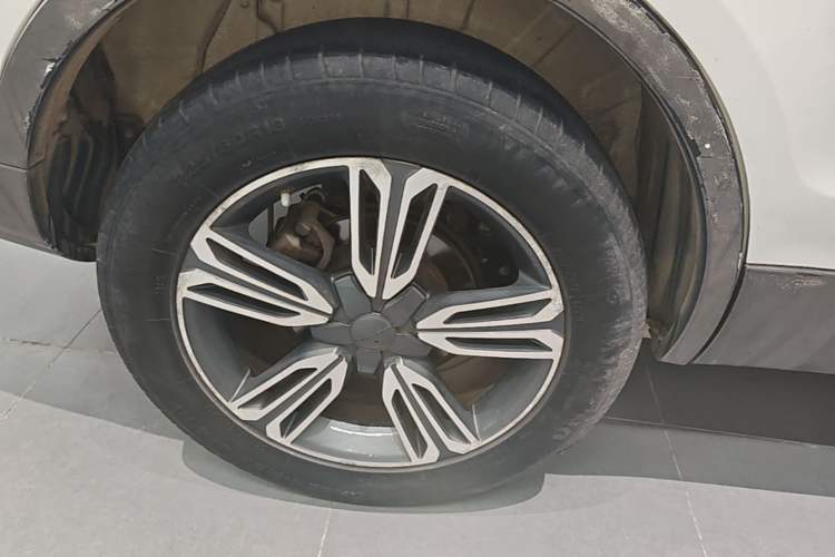 Used Leopaard CS10 2017 1.5T CVT Luxury Model Right Rear Wheel Hub
