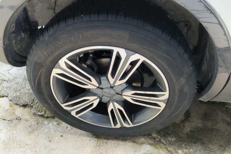 Used Leopaard CS10 2017 2.0T Automatic Luxury Model Right Rear Wheel Hub