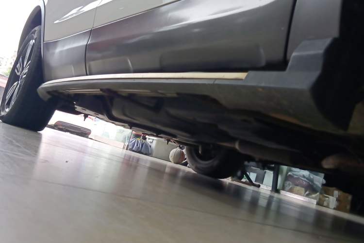 Used Leopaard CS10 2017 2.0T Automatic Luxury Model Right Side Sill