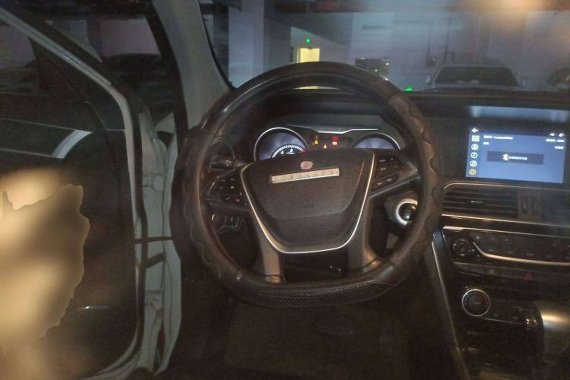 Used Leopaard CS10 2017 2.0T Automatic Urban Version Steering Wheel