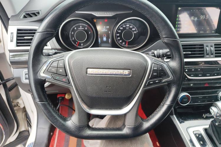 Used Leopaard CS10 2017 2.0T Automatic Urban Version Steering Wheel