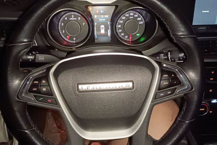 Used Leopaard CS10 2017 2.0T Automatic Luxury Model Steering Wheel