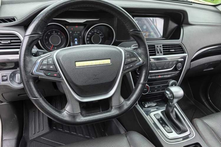 Used Leopaard CS10 2017 2.0T Automatic Urban Version Steering Wheel