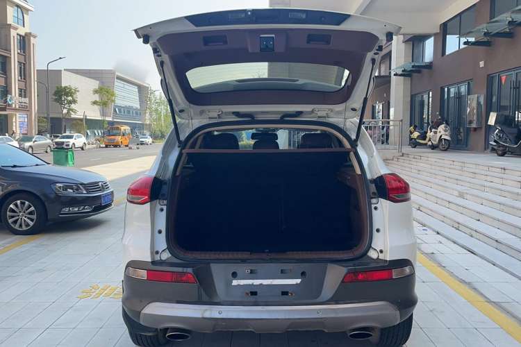 Used Leopaard CS10 2017 1.5T Manual Elite Version Trunk