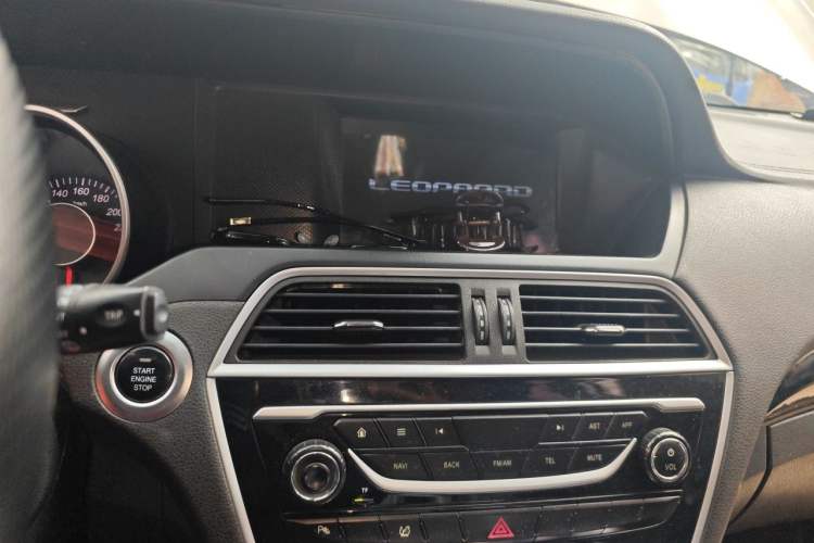 Used Leopaard CS10 2017 2.0T Automatic Luxury Model Audio And AC Panel