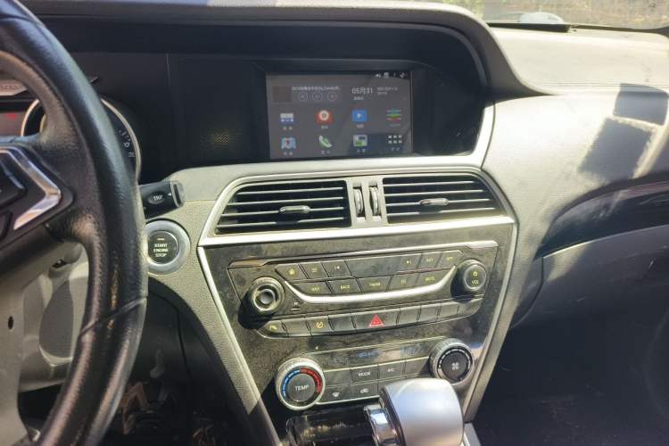 Used Leopaard CS10 2017 2.0T Automatic Luxury Model Audio And AC Panel