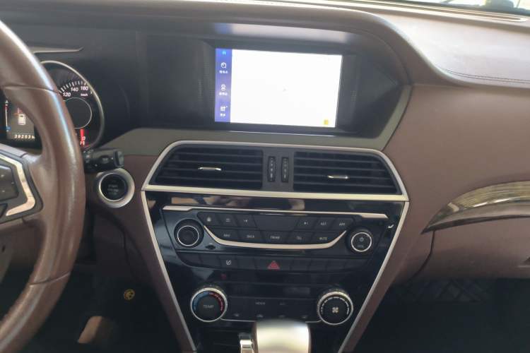 Used Leopaard CS10 2017 2.0T Automatic Urban Version Audio And AC Panel
