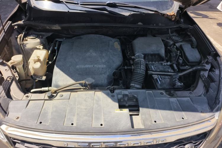 Used Leopaard CS10 2017 2.0T Automatic Luxury Model Engine Bay