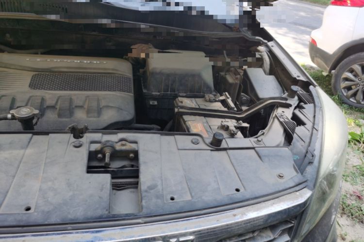 Used Leopaard CS10 2017 1.5T CVT Elite Model Engine Bay Left