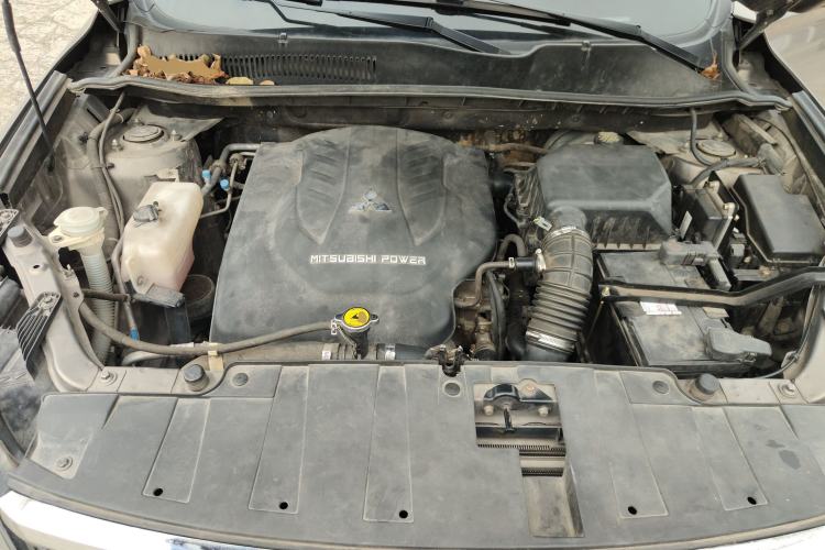 Used Leopaard CS10 2017 2.0T Automatic Urban Version Engine Bay