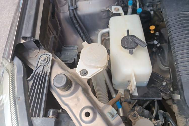 Used Leopaard CS10 2017 1.5T CVT Elite Model Engine Bay Right