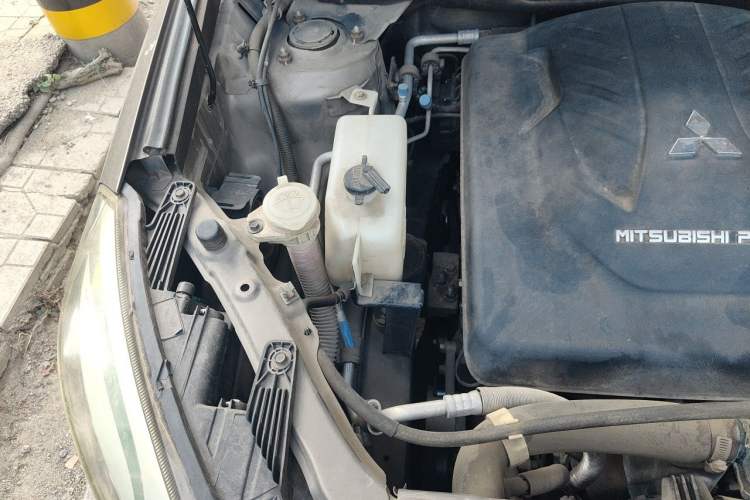 Used Leopaard CS10 2017 2.0T Automatic Urban Version Engine Bay Right