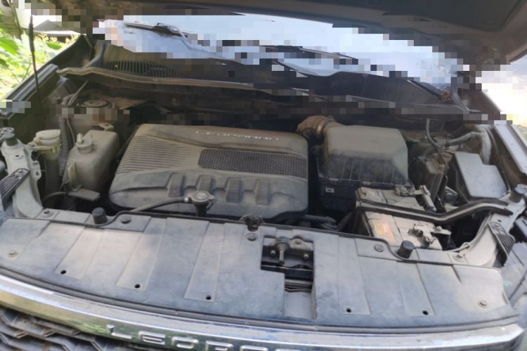 Used Leopaard CS10 2017 1.5T CVT Elite Model Engine Bay