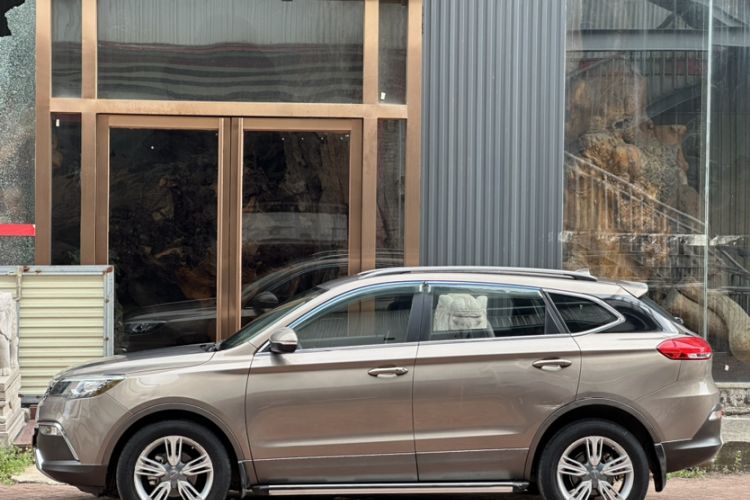 Used Leopaard CS10 2017 2.0T Automatic Urban Version Exterior 2