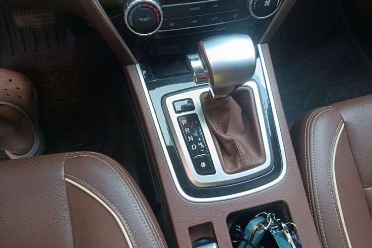 Used Leopaard CS10 2017 1.5T CVT Elite Model Gear Lever