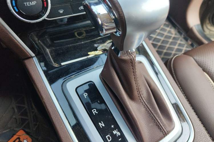 Used Leopaard CS10 2017 2.0T Automatic Urban Version Gear Lever